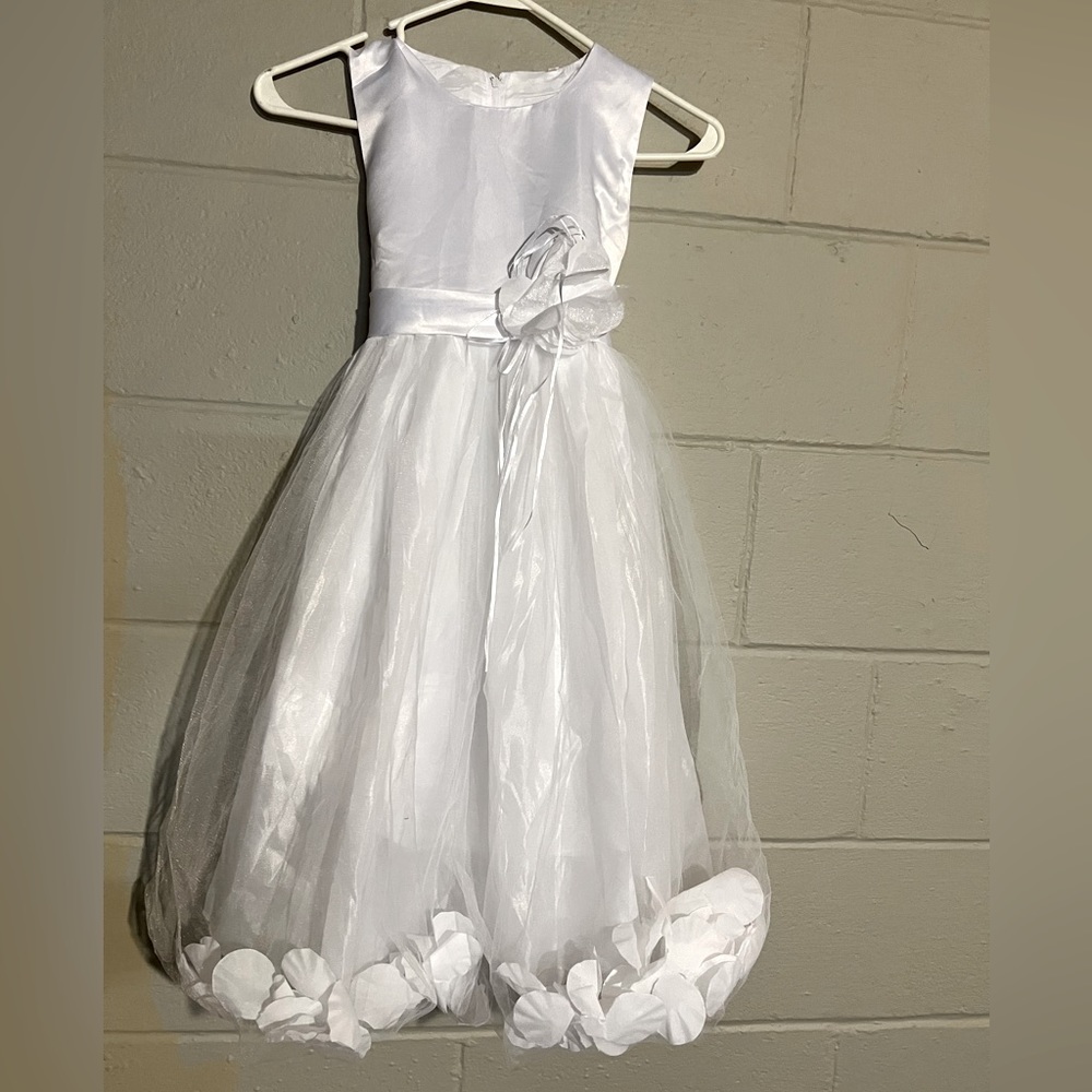Girls dress